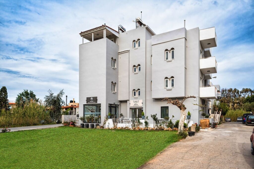 Ikaros Apartments 