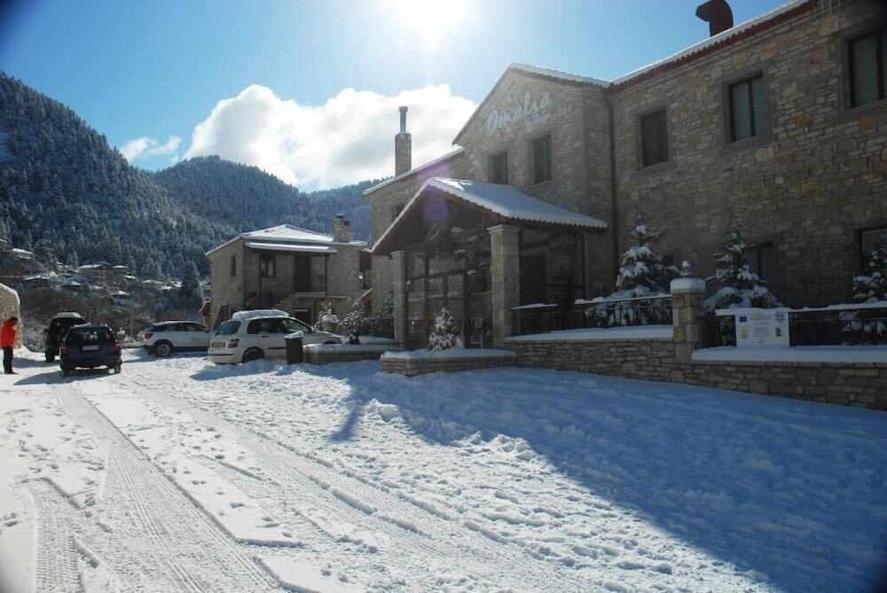 Omalia Village 
