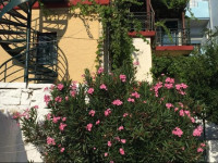 Melissa Apartments
