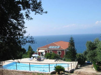 Apraos Bay Hotel