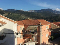 Helianthus Apartment