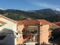 Helianthus Apartment 