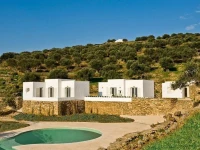 Kamaroti Suites Hotel 