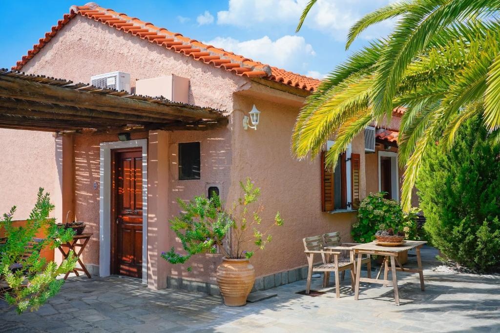 Giola Bungalows Sirines 