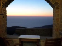 To Asteri 