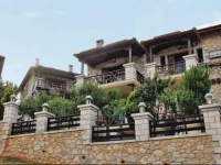 Two-Bedroom Apartment in Astros Arkadias Pelo. 