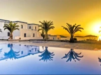 Faros Resort 