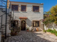 Drapanos House 