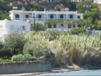 Akrogiali Rooms & Studios 
