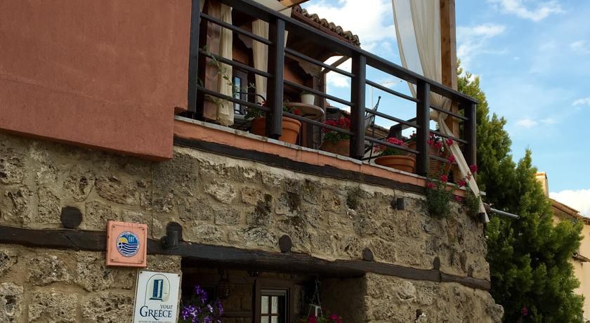 Varosi Guesthouse 