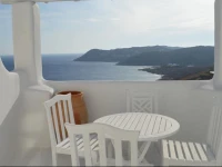 Elia Houses 