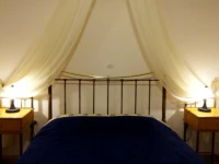 Romanza Rooms 