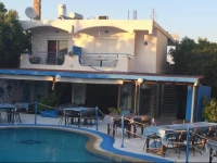 Toulas Apartments 