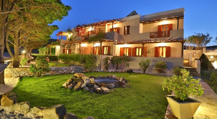 Ventoura Studios & Apartments 
