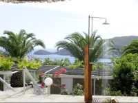 Kymothoi Rooms & Pool Bar 