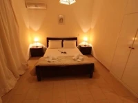 Menigos Resort House 