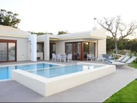 Oak Tree Villa 