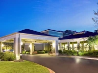 Courtyard San Francisco Larkspur Landing Marin County 3*