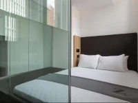 The Z Hotel City 