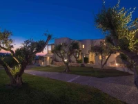 Ourania Apartments 