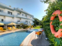 Antomar Apartments and Studios 