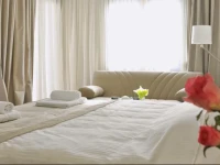 Ellopia Point Boutique Suites 