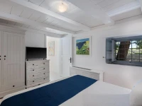 Four Seasons Hydra Luxury Suites 