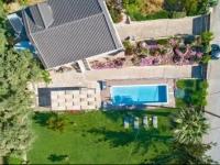 Santy Villa 
