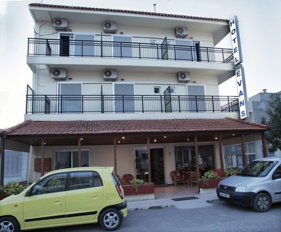Evans Hotel 