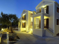 Adastra Ithaca Luxury Suites