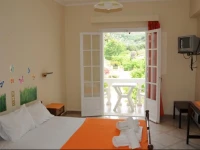 Koula Studios & Apartments 