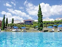 Sunrise Village Beach Hotel 