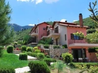 Nefeli Guesthouses 