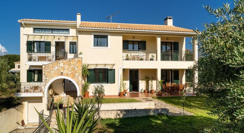 Koxyli Studios & Apartments 