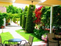 Koulouris Studios & Apartments 