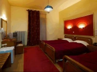 Pezoula Hotel 