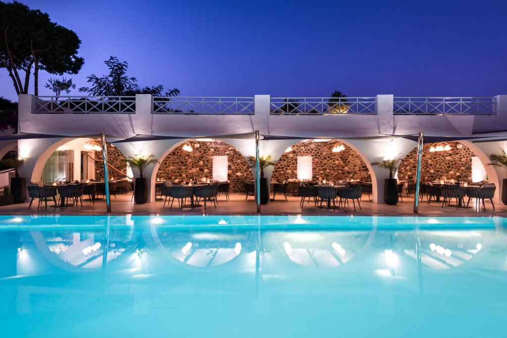 Santorini Kastelli Resort 