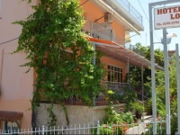 Hotel Loula Rooms and Apartments 