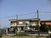 Kouzelis apartments 