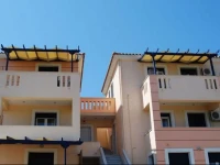 Evagelia Apartments 