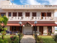 Knossos Apartments 