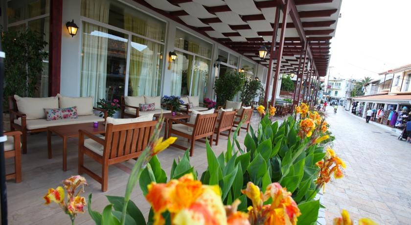 Oassis Hotel 