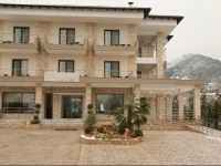Diamond River Resort & Spa 
