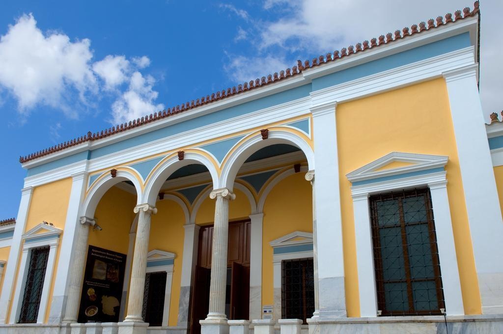 Arethousa Hotel 