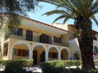 Villa Kokoros Apartments 