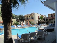Quayside Village Hotel 