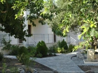 Chouzourakis Studios 