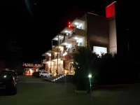 Maison Hotel 
