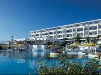 Serita Beach Hotel 