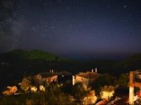 Revera Traditional Stone Villas, Apartments & Studios 